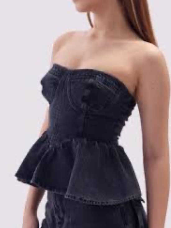 La mario Tops - Strapless Black Peplum Camisole